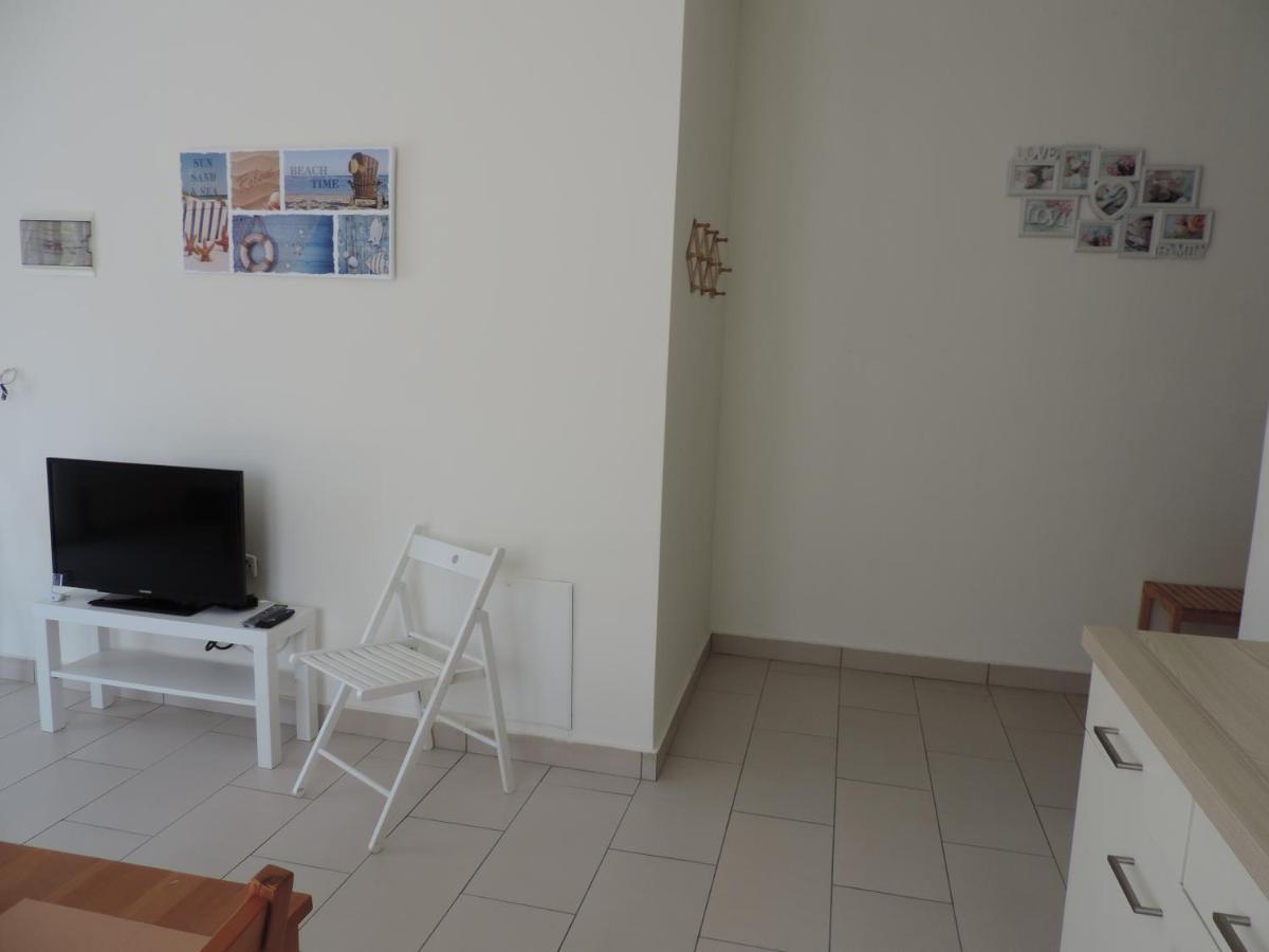 Fotis Apartments Skala Neon Kydonion Exterior foto