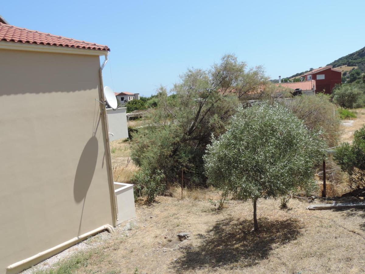 Fotis Apartments Skala Neon Kydonion Exterior foto
